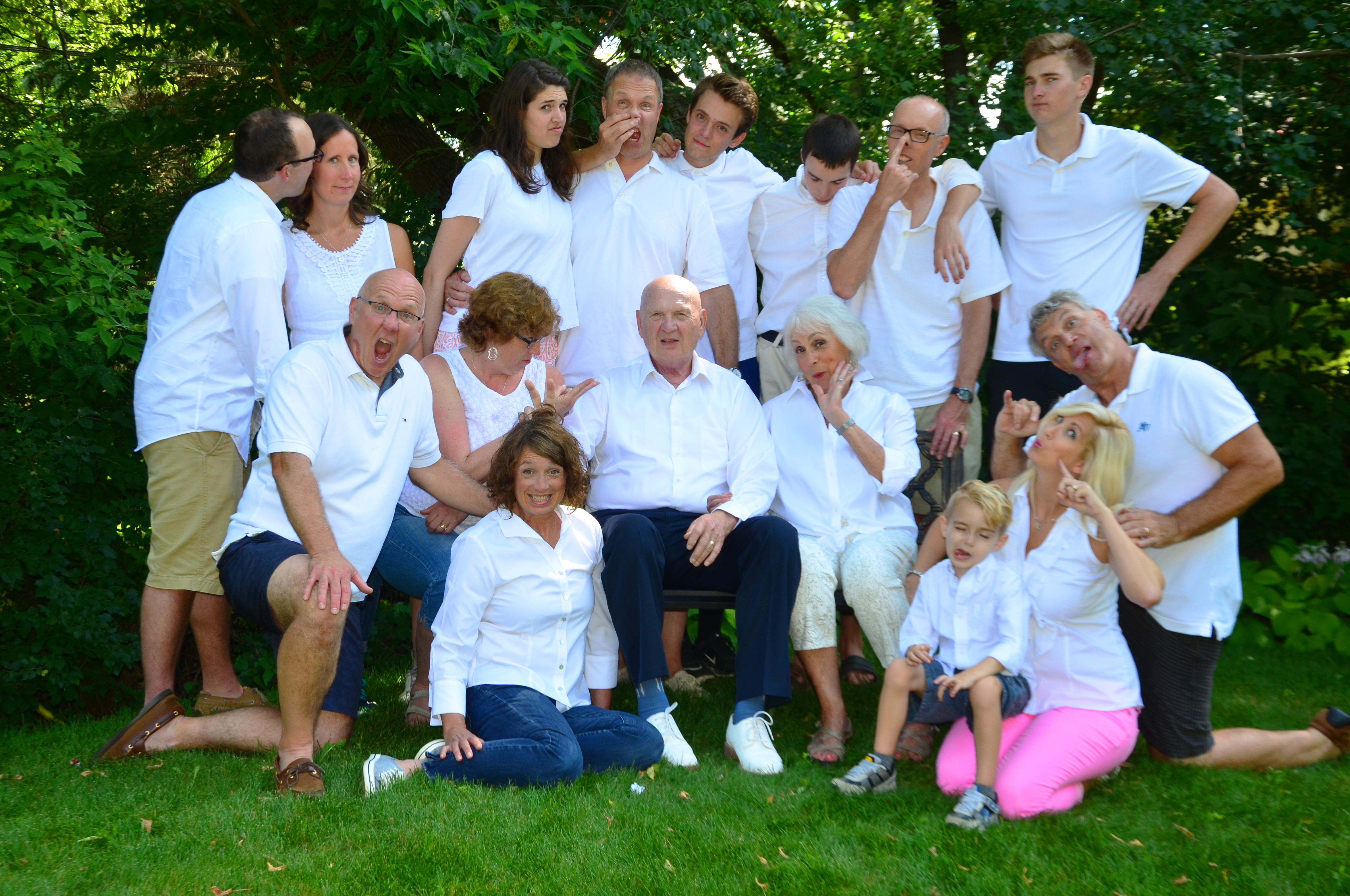 JDMs 80th Silly Family